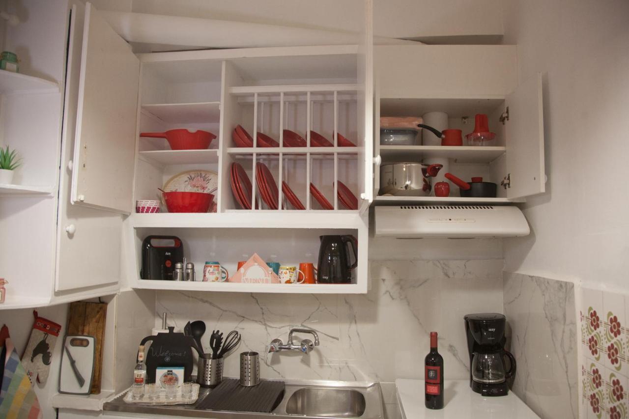 Lovely Nest Pireo Esterno foto